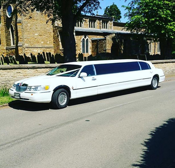 Wellingborough Royal Ascot Limo hire